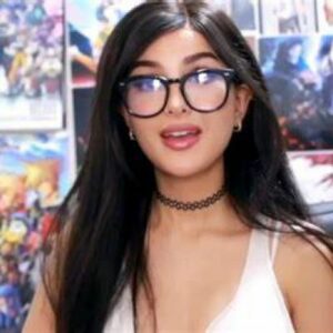 Sssniperwolf Bio Net Worth Age Boyfriend Height Ethnicity