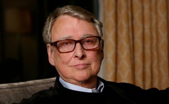 What is the Net Worth of Mike Nichols? House, Mansion, Cars, Earnings