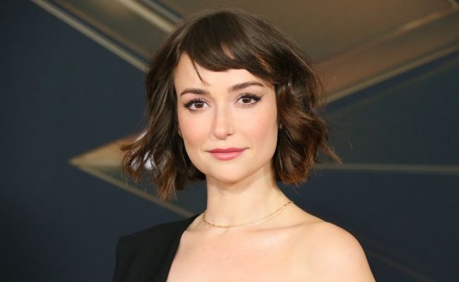 who is Milana Vayntrub? her husband name and relationships