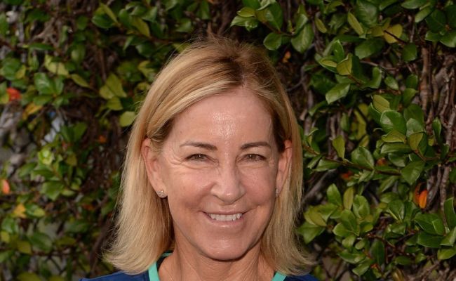 What is the Net Worth of Chris Evert? House, Mansion, Cars, Earnings