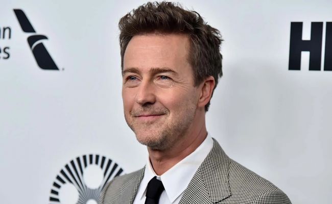 What is the Net Worth of Edward Norton? House, Mansion, Cars, Earnings