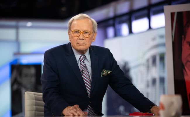 What is the Net Worth of Tom Brokaw? House, Mansion, Cars, Earnings
