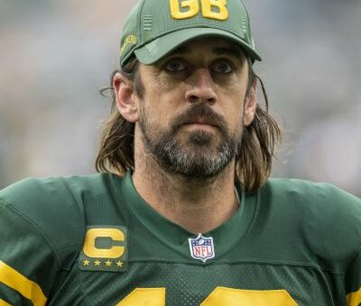 Aaron Rodgers has debuted a new hairdo