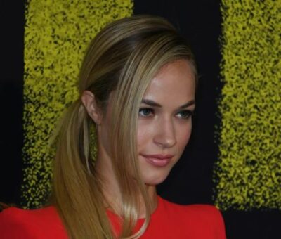 Alexis Knapp